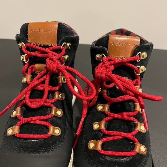 Cole Haan Black Red Lace Up Ankle Boot Shoes Waterproof Size 11B - Picture 9 of 11